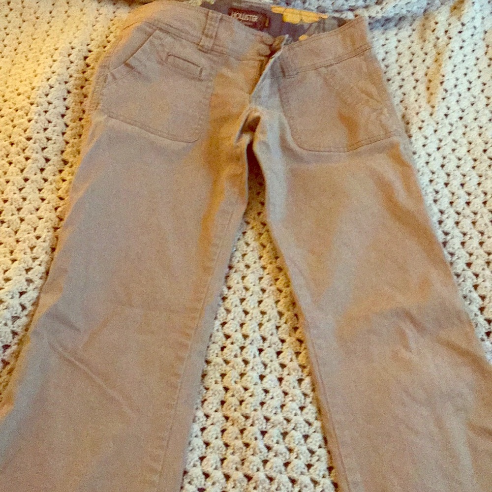 Hollister khakis